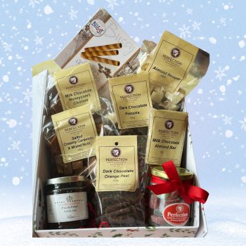 Deluxe Poinsettia Hamper